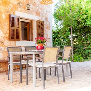 https://villa-jacoba-cala-mondrago-mallorca.allmallorcahotels.com